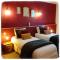 Hotels L'Instant Sevigne : photos des chambres
