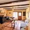 Maisons de vacances Gite Meligny-le-Grand, 4 pieces, 6 personnes - FR-1-585-29 : photos des chambres