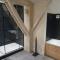 Maisons de vacances exceptionnel loft style industriel tout equipe 15 personnes avec jacuzzi : photos des chambres