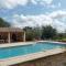 Maisons de vacances Cottage with swimming pool, pool house and view ! : photos des chambres