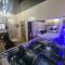 B&B / Chambres d'hotes Les Spa de Venus suites avec jacuzzi spa privatif : photos des chambres