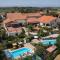 Appartements Gite Imagine Roussillon Residence Privee avec Piscine - 4 personnes : photos des chambres