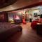 B&B / Chambres d'hotes A HOME LOVE-SPA, le plus luxueux parmi nos 2 etablissements : photos des chambres
