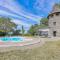 Maisons de vacances Le Tour De Vigne - Windmill in Neuffons : photos des chambres