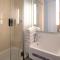 Hotels B&B HOTEL Dreux Centre : photos des chambres