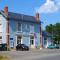 Maisons de vacances Gite Louroux-de-Bouble, 5 pieces, 12 personnes - FR-1-489-477 : photos des chambres