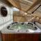 Maisons de vacances Tiny House sCarabane Jacuzzi a la campagne : photos des chambres