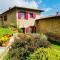Maisons de vacances Maison paysanne de caractere au coeur des Monts du Lyonnais : photos des chambres