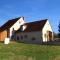 Maisons de vacances Gite Le Brethon, 7 pieces, 12 personnes - FR-1-489-499 : photos des chambres