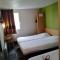 Hotels Hotel Inn Design Montlucon : photos des chambres