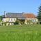 Maisons de vacances Alluring Holiday Home in D gagnac with Heated Pool : photos des chambres