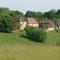 Maisons de vacances Stunning 3 Bed-Stone Barn in Couze-et-Saint-Front : photos des chambres