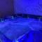 Appartements La nuit de reve Spa privatif Jaccuzi Sauna suite 1 : photos des chambres