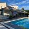 Maisons de vacances Maison d-Architecte : Espace, Calme & Piscine : photos des chambres