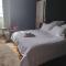 B&B / Chambres d'hotes CHATEAU LE PUYBELLIARD : photos des chambres