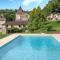 Maisons de vacances 3 Bedroom Nice Home In Prayssas : photos des chambres