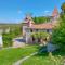 Maisons de vacances Gorgeous Home In Prayssas With House A Panoramic View : photos des chambres