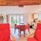 Maisons de vacances Gite Boissets, 3 pieces, 4 personnes - FR-1-527-46 : photos des chambres