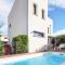 Maisons de vacances Stunning Home In Villelongue De La Salanque With Wifi : photos des chambres