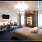 Hotels Hotel Le Prieure et La Residence : photos des chambres
