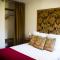 Hotels Les Chenes : photos des chambres